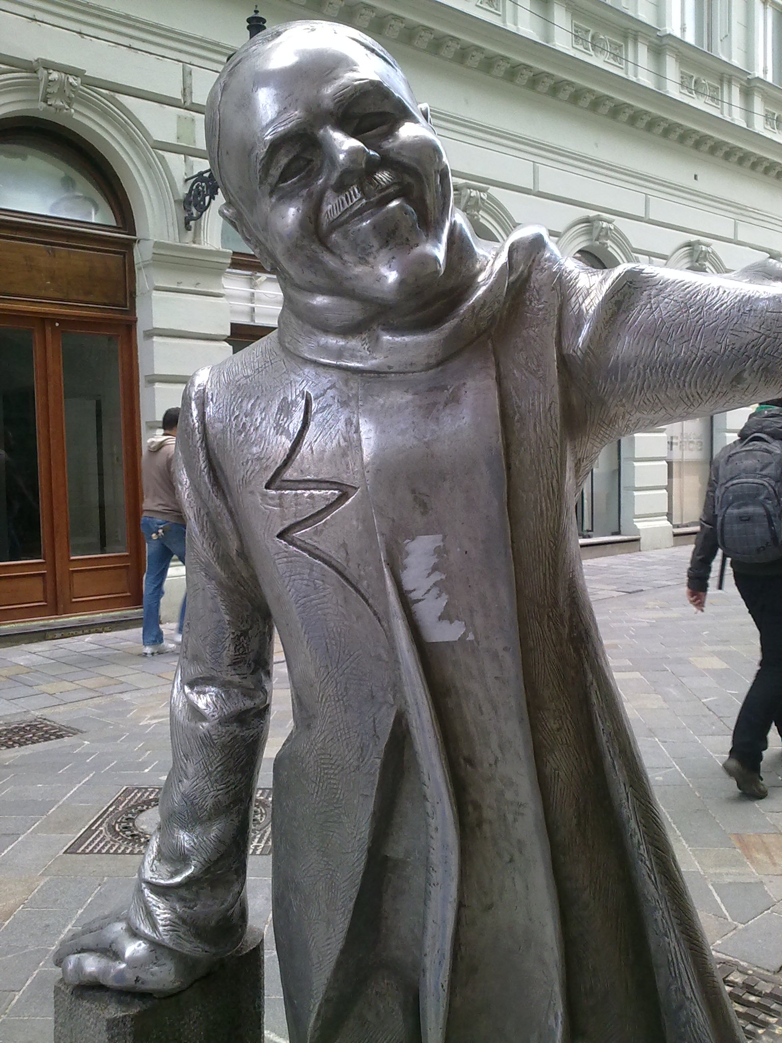 6 Bratislava statue